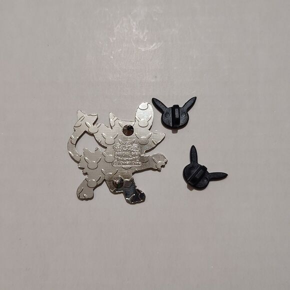 Pokemon TCG Luxio Enamel Pin Official Nintendo Lapel Badge Brooch Figure - Picture 2 of 3